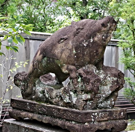 虎像|(6)日本の社寺の猪像，虎像，鼠像，狐像